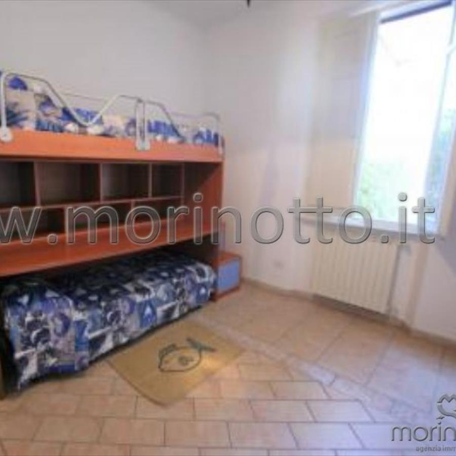 Bifamiliare forte dei marmi