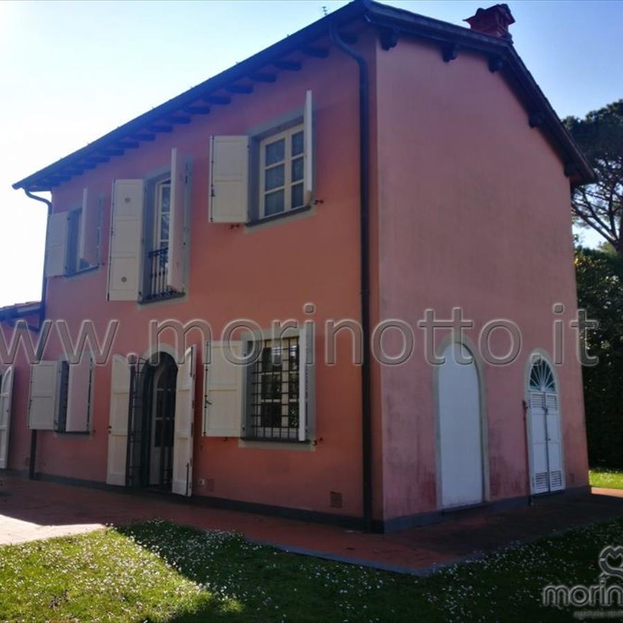 Bifamiliare Forte dei Marmi