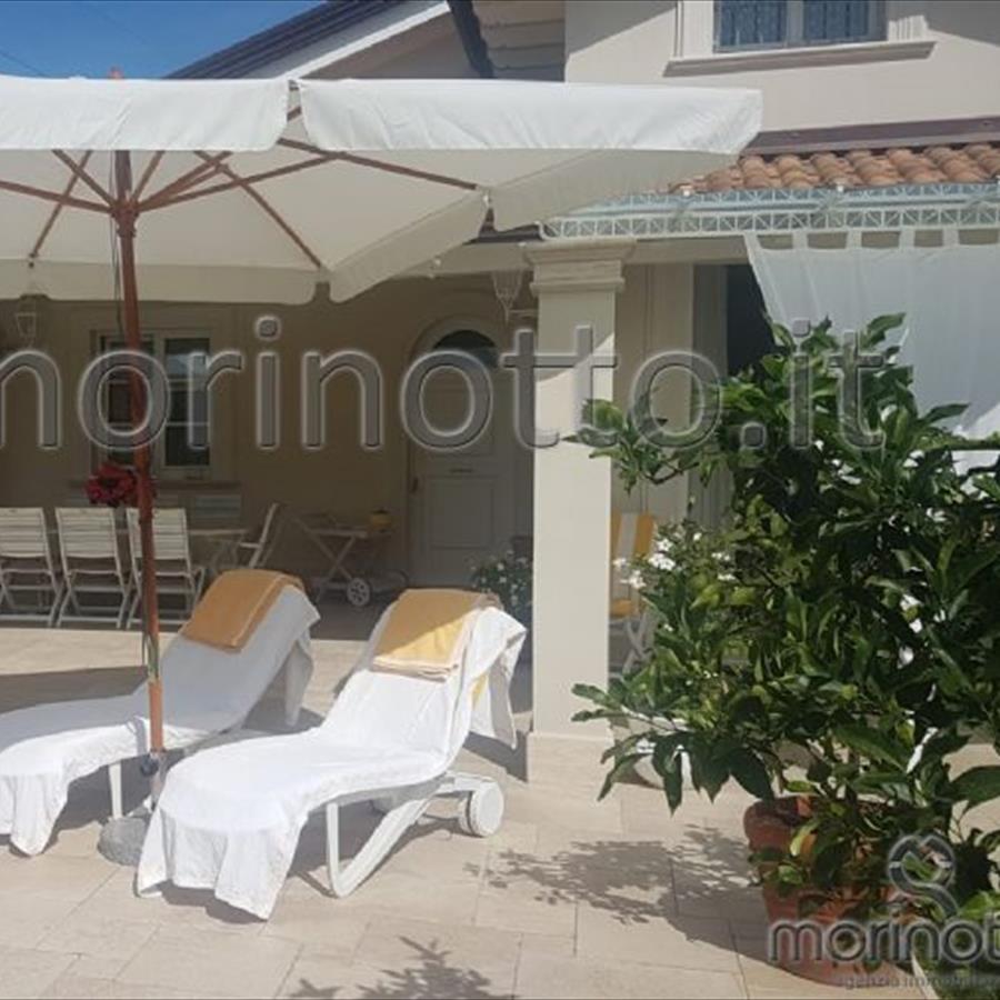 Villetta forte dei marmi