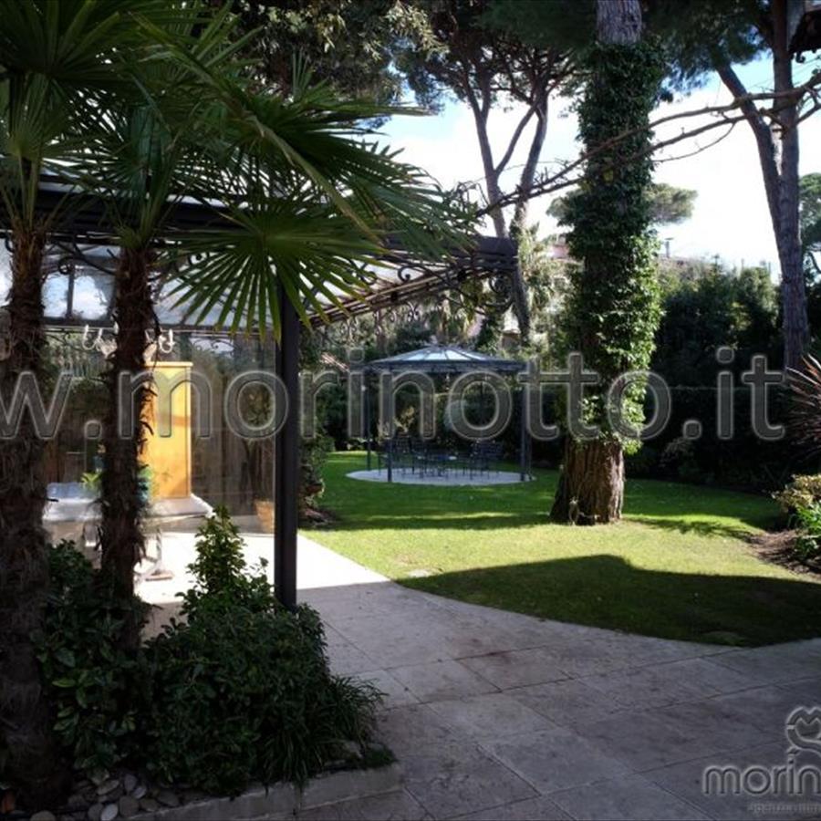 Bifamiliare Forte dei Marmi